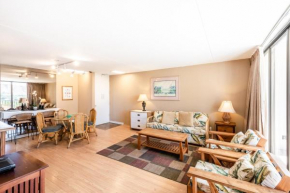 Spacious 14th Floor Corner Suite, Partial Diamond Head and Ocean Views, FREE Parking!